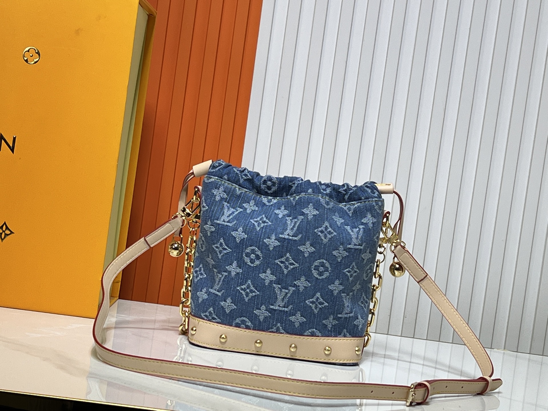 LOUIS VUITTON ルイヴィトン M83043 デニムのバケツバッグ