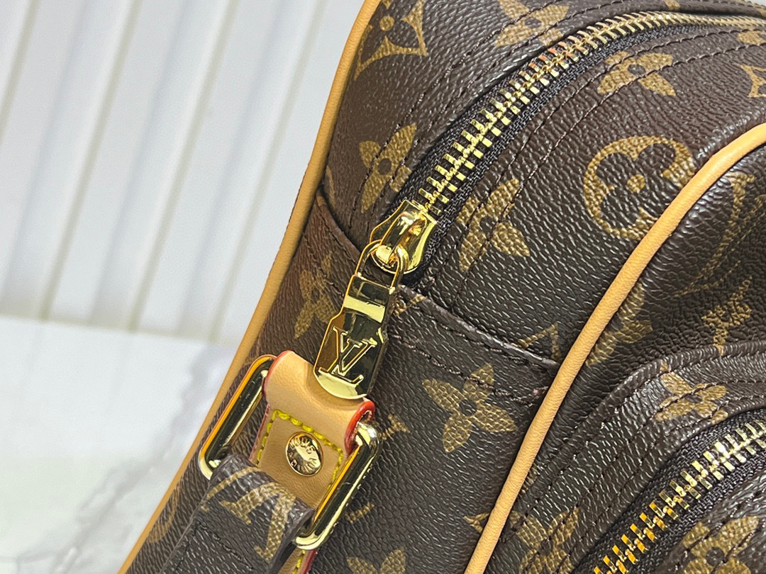 LOUIS VUITTON ルイヴィトン レトロ・クラシック クロスボディバッグ M45244