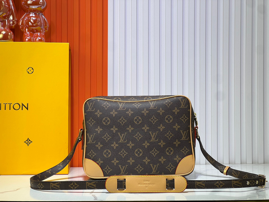 LOUIS VUITTON ルイヴィトン レトロ・クラシック クロスボディバッグ M45244