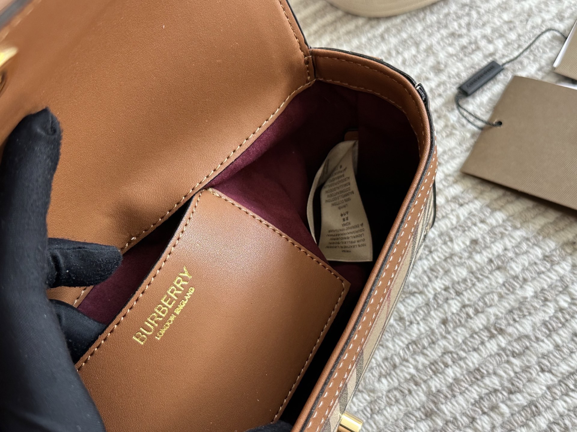 【BURBERRY公式旗艦店】バーバリー VINTAGE メッセンジャーバッグ