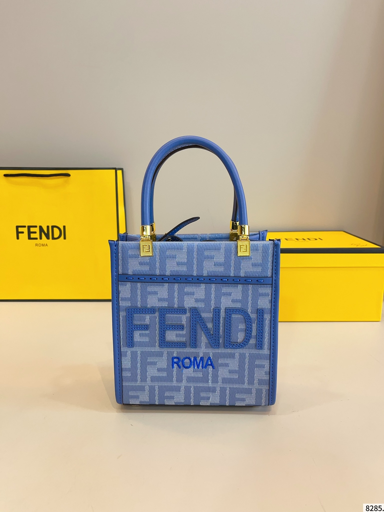 【FENDI公式旗艦店】フェンディ TETO ショルダーバッグ