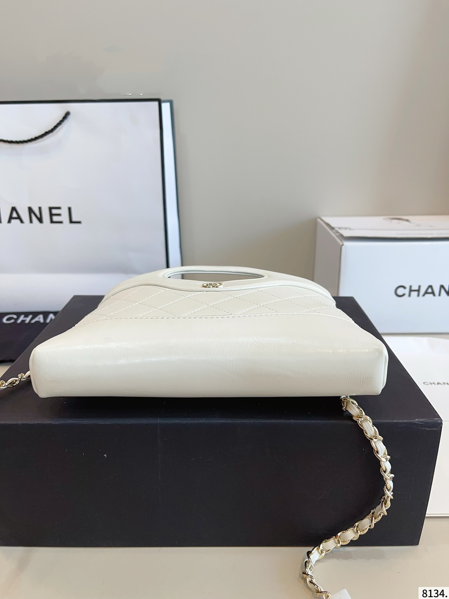 【CHANEL旗艦店】シャネル NANO ショルダーバッグ