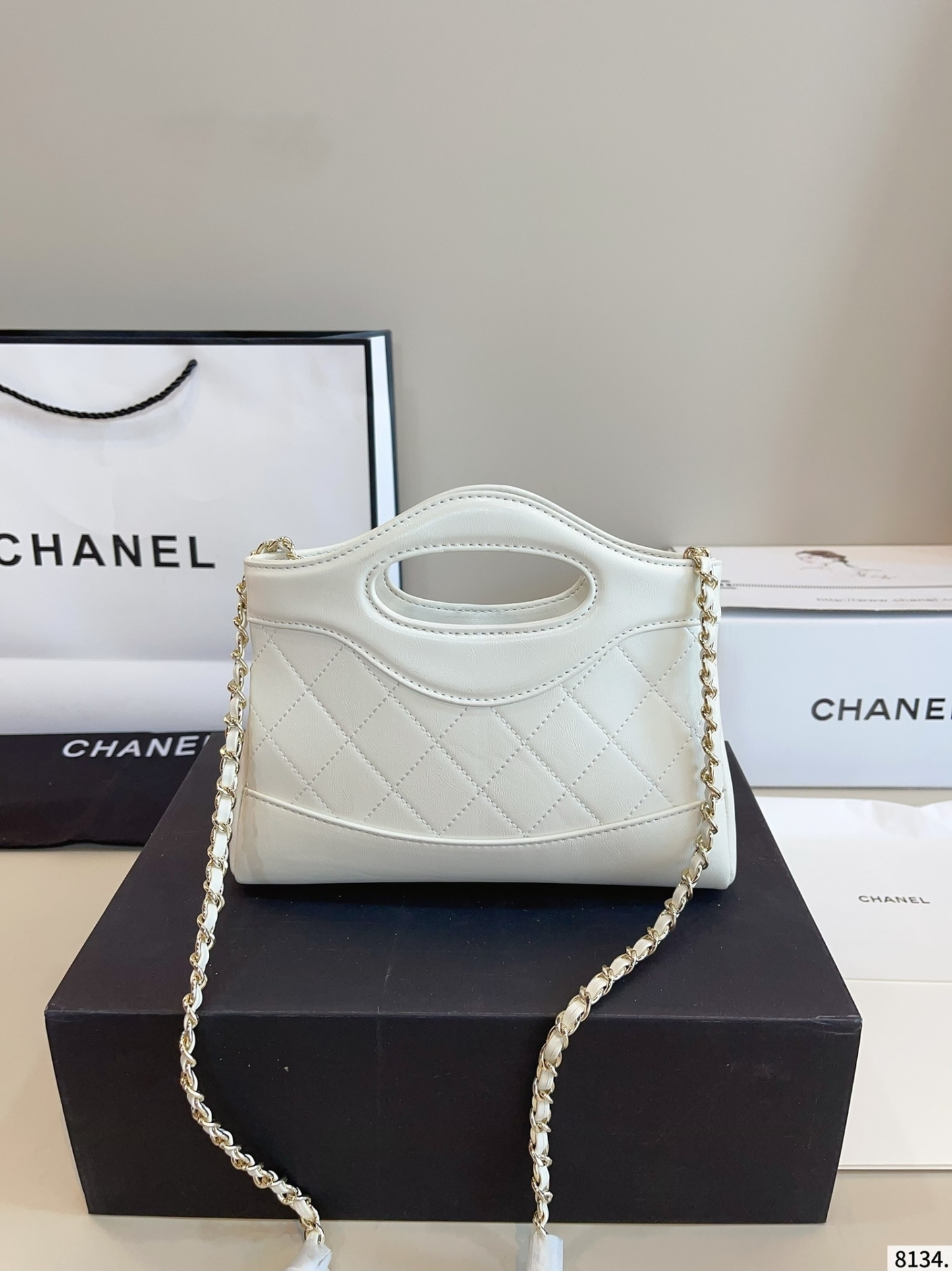 【CHANEL旗艦店】シャネル NANO ショルダーバッグ