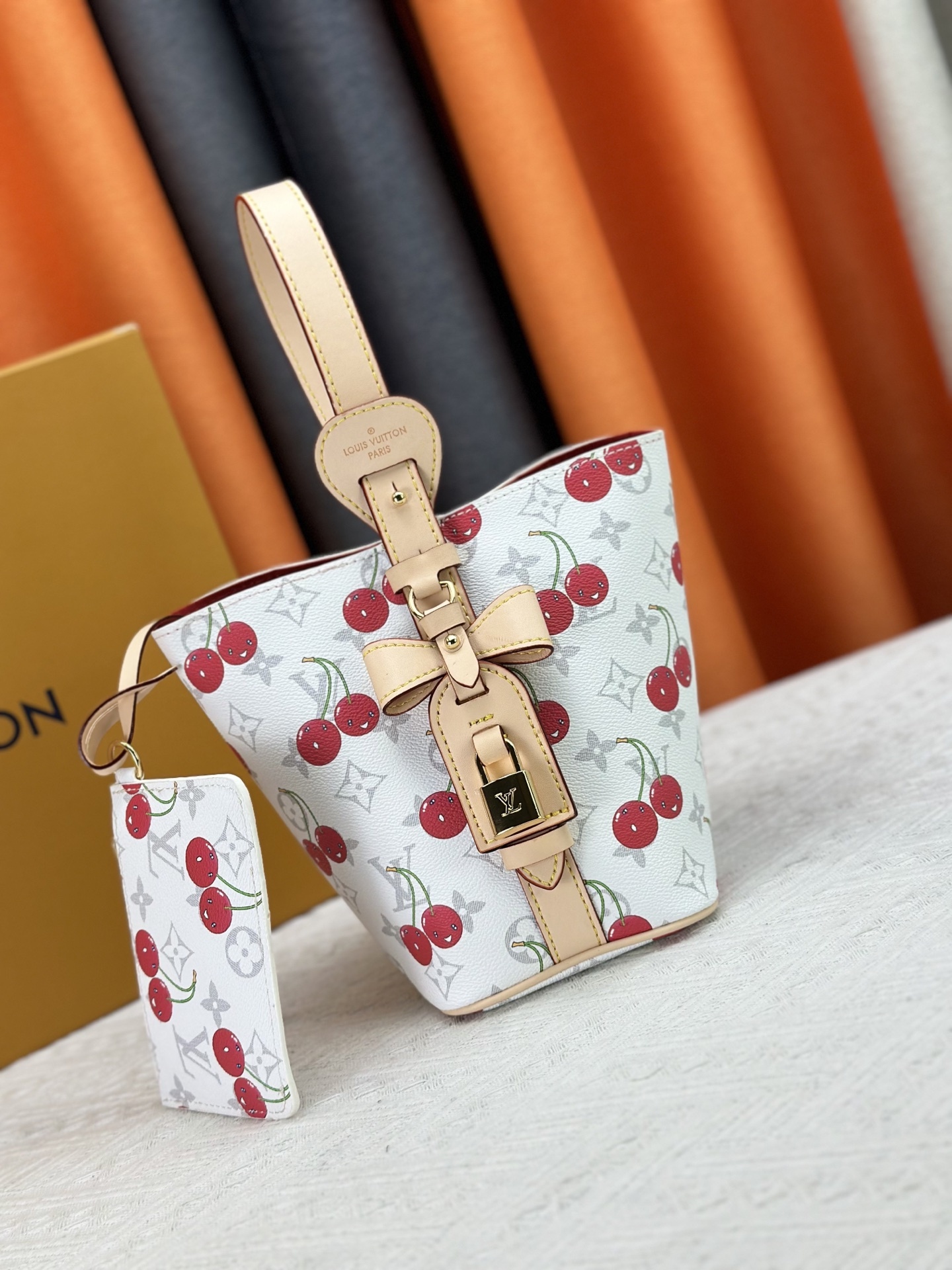 LOUIS VUITTON ルイヴィトン ALL In BB ハンドバッグ