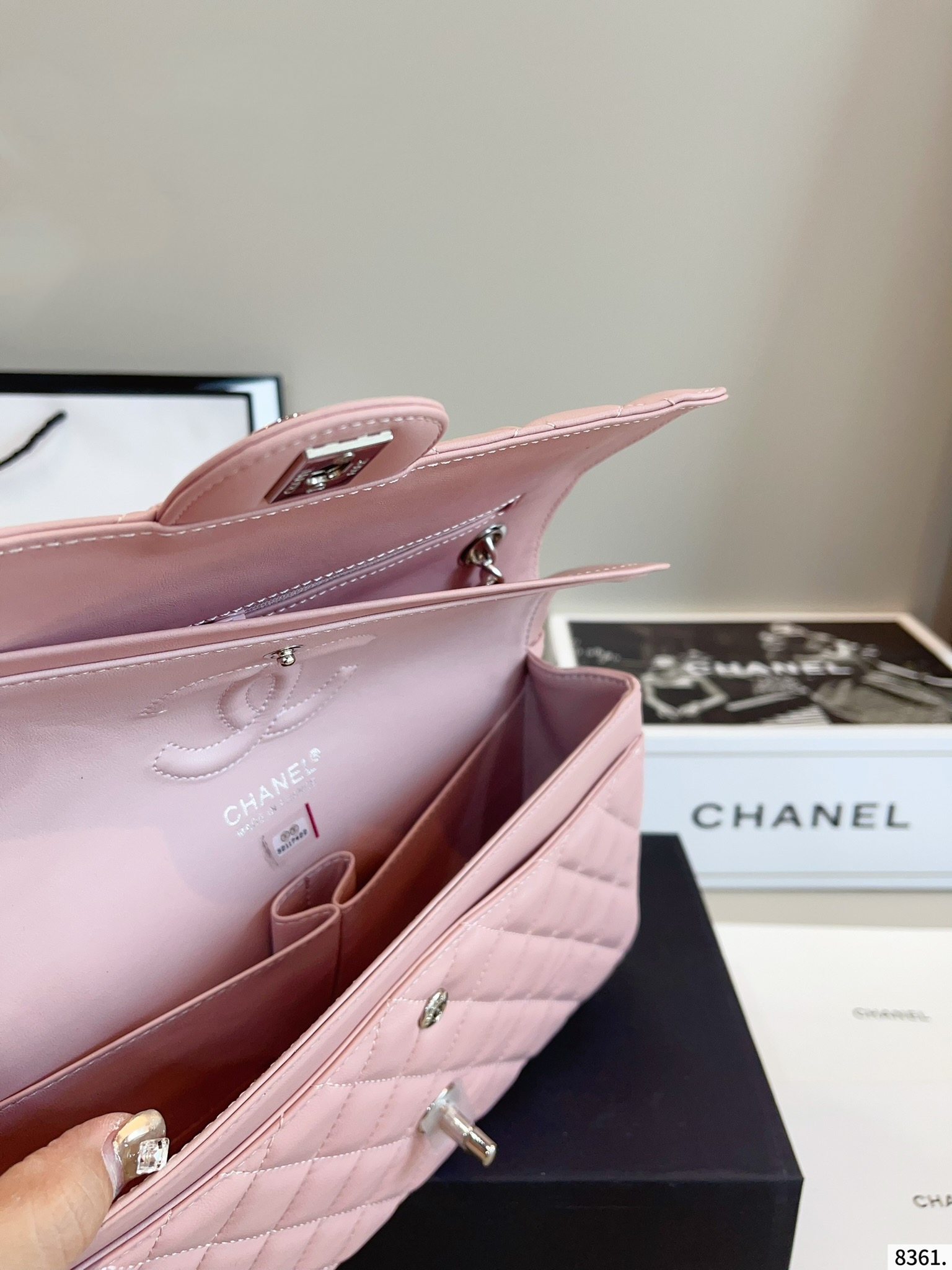 【CHANEL旗艦店】シャネル CF チェーンバッグ シルバー金具 7色