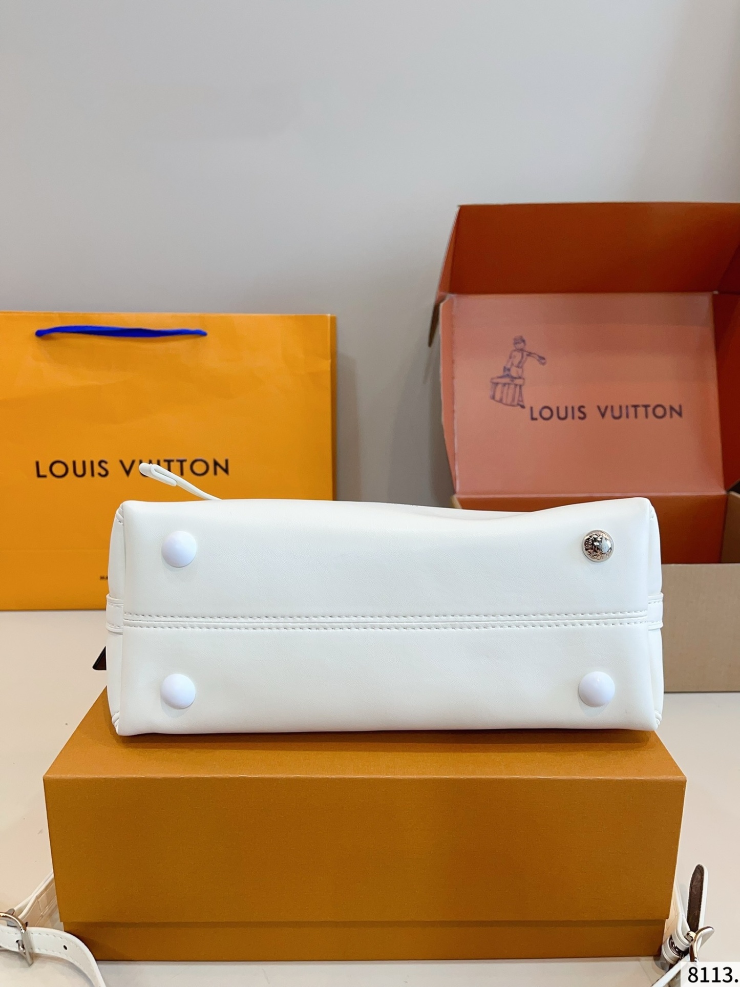 LOUIS VUITTON ルイヴィトン CARRYALL BB クロスボディバッグ