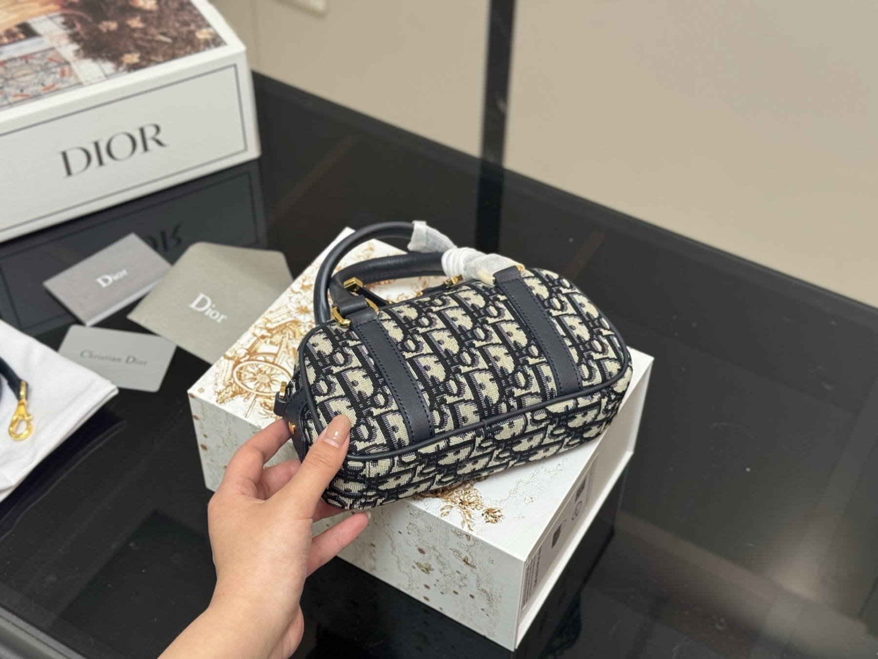 【DIOR公式旗艦店】ディオール MINI vibe ショルダーバッグ