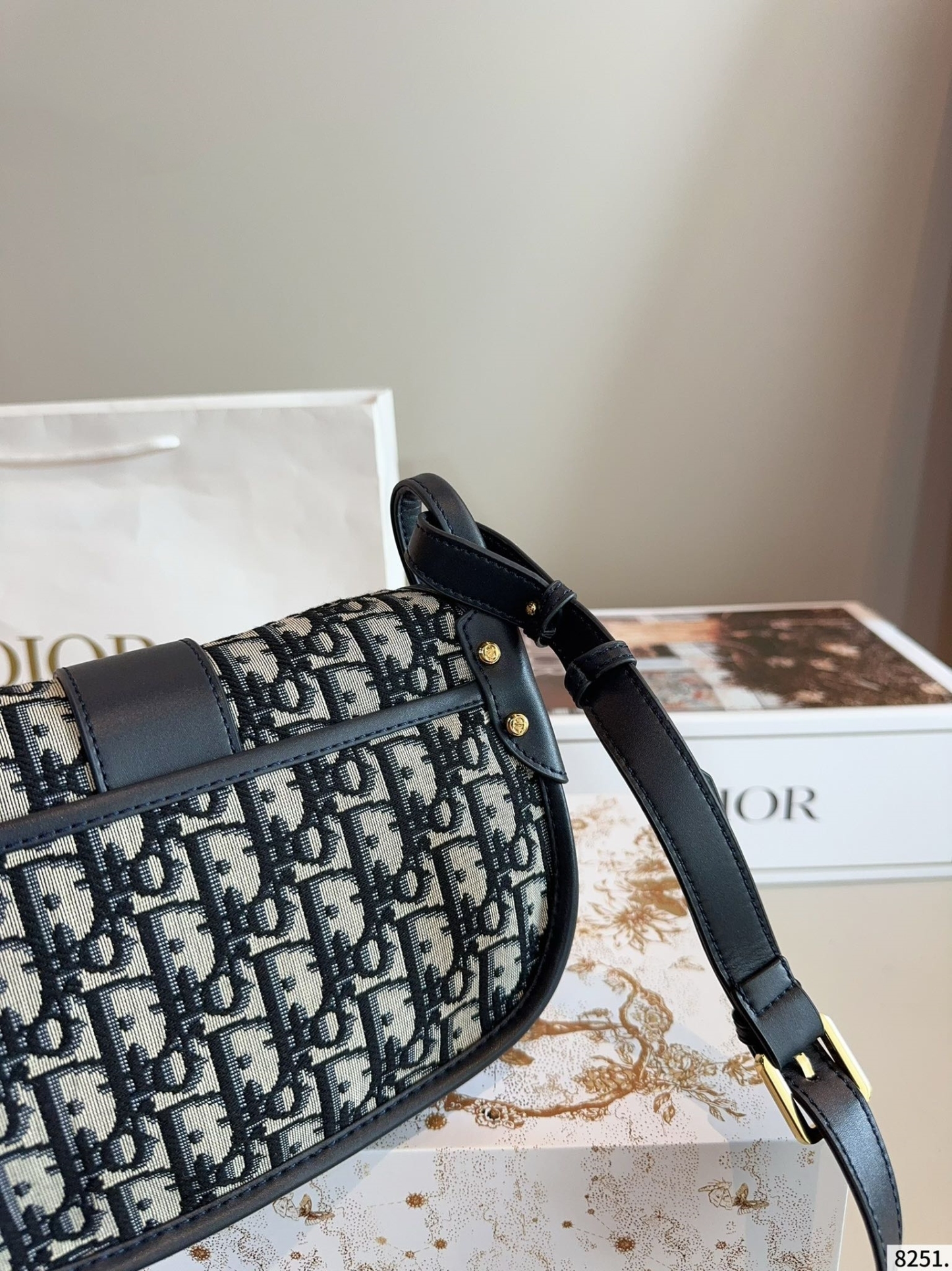 【DIOR旗艦店】ディオール Montaigne 新しいショルダーバッグ