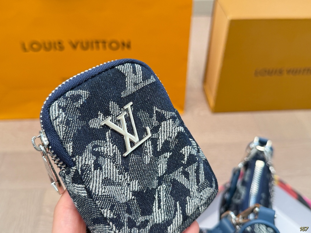 LOUIS VUITTON ルイヴィトン 3つに1つ腋の下バッグ