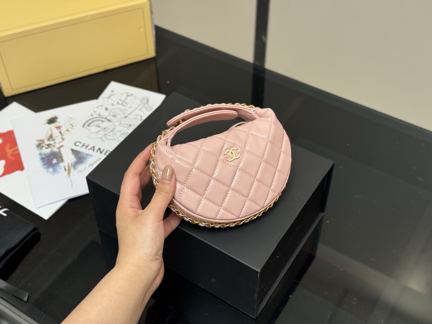 【CHANEL公式旗艦店】シャネル 23C pouch ハンドバッグ