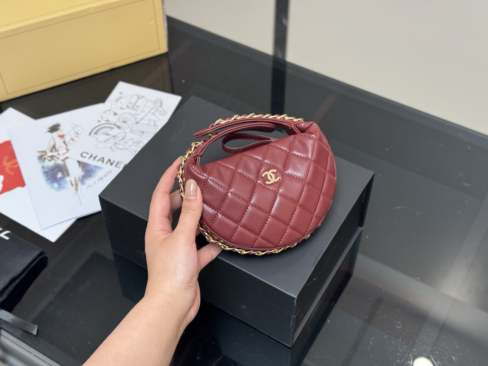 【CHANEL公式旗艦店】シャネル 23C pouch ハンドバッグ