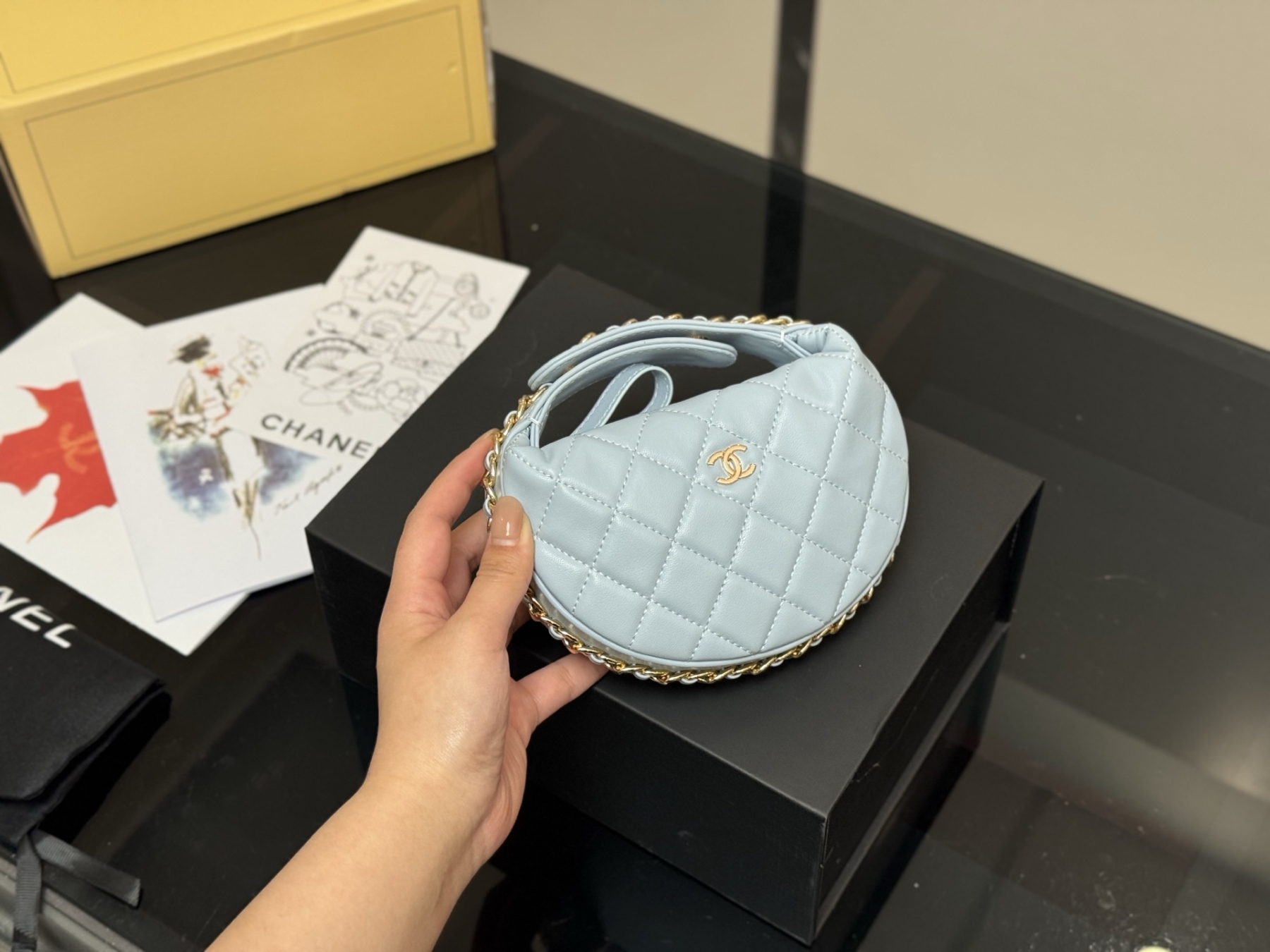 【CHANEL公式旗艦店】シャネル 23C pouch ハンドバッグ