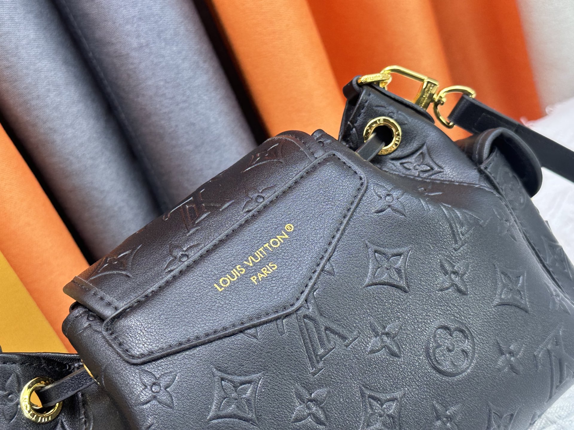 LOUIS VUITTON ルイヴィトン Odysée ショルダーバッグ M25085