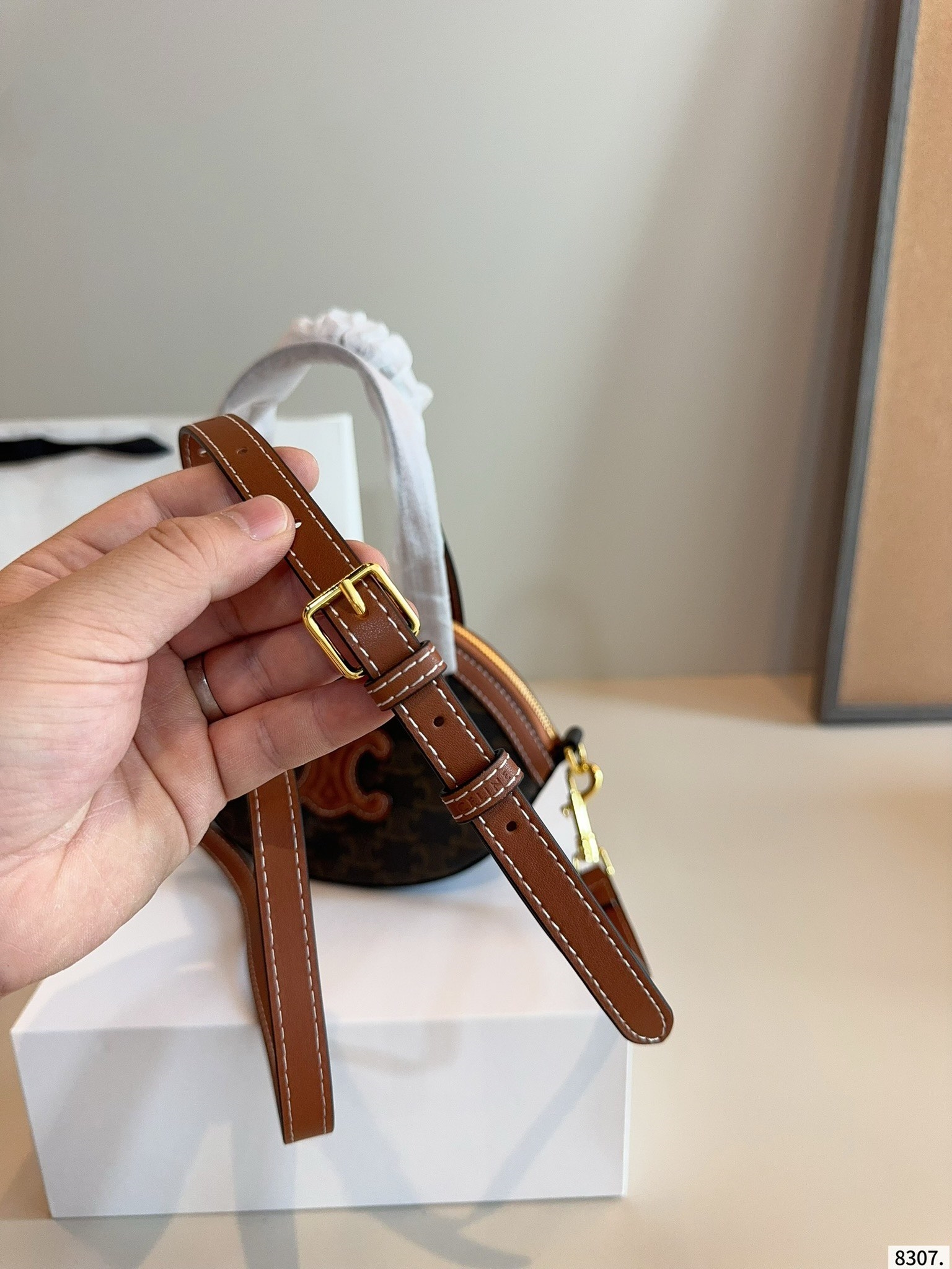 【CELINE公式旗艦店】セリーヌ 凱旋門 Lisa ハンドバッグ