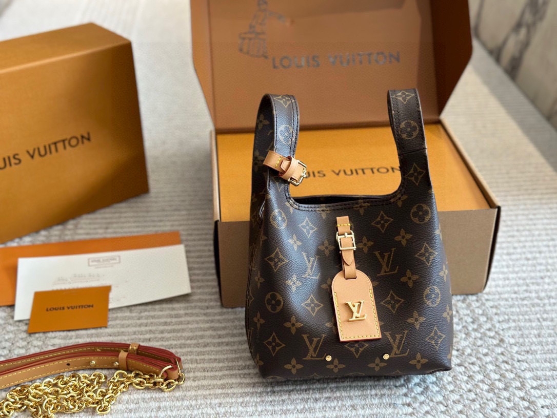 LOUIS VUITTON ルイヴィトン Atlantis BB M46816 ハンドバッグ