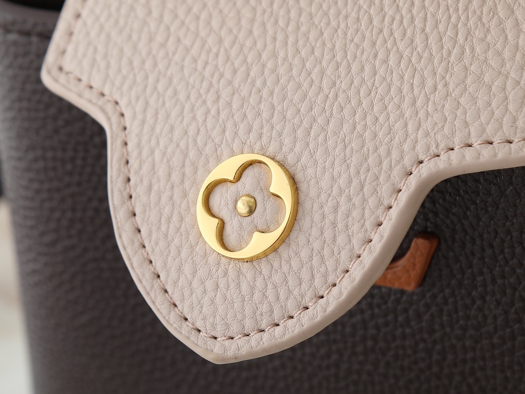 LOUIS VUITTON（ルイヴィトン）Capucines ショルダーバッグ M12956 M12952 M14176