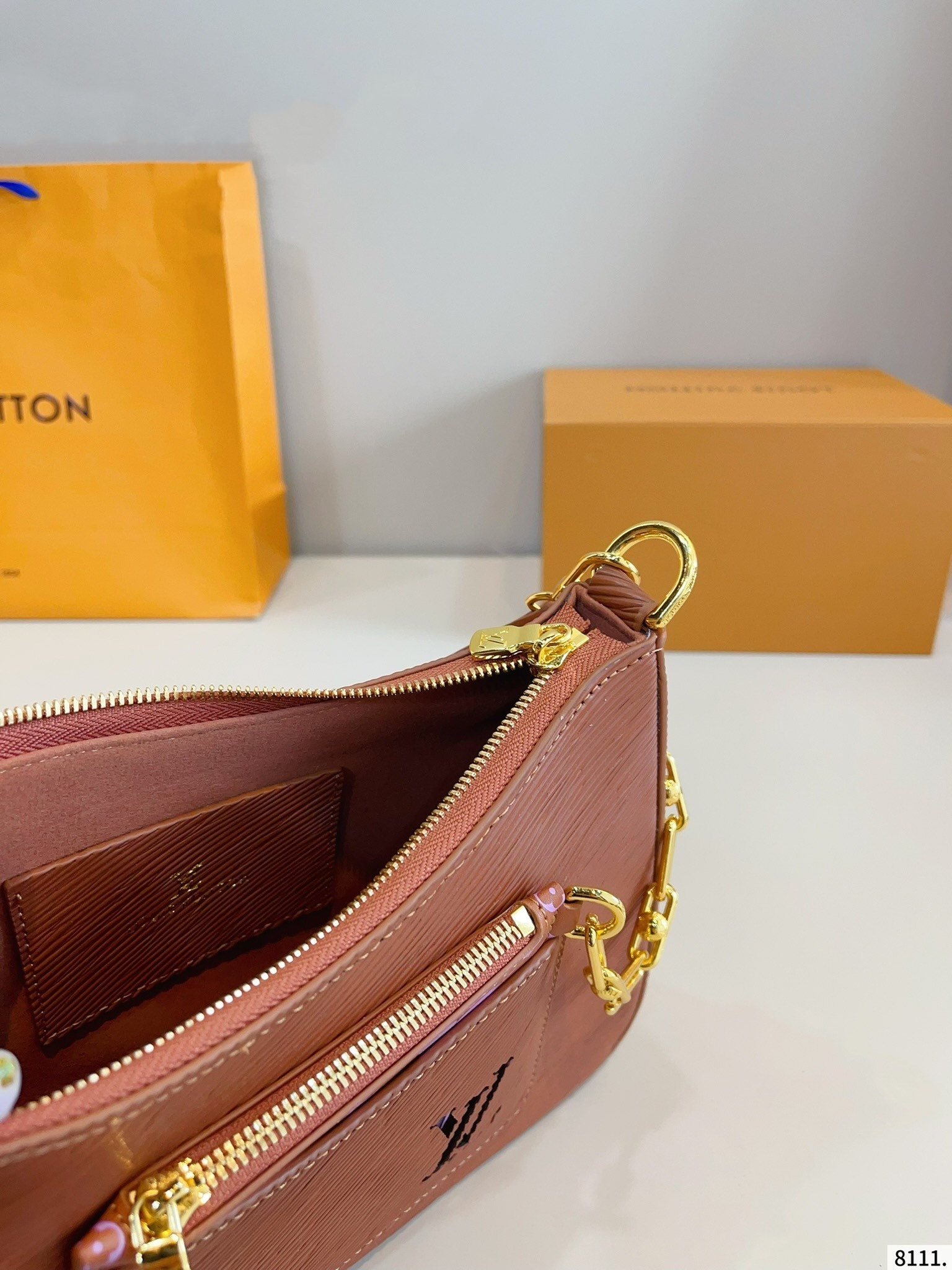 大人気定番商品★LOUIS VUITTON ルイヴィトン Marelle ハンドバッグ