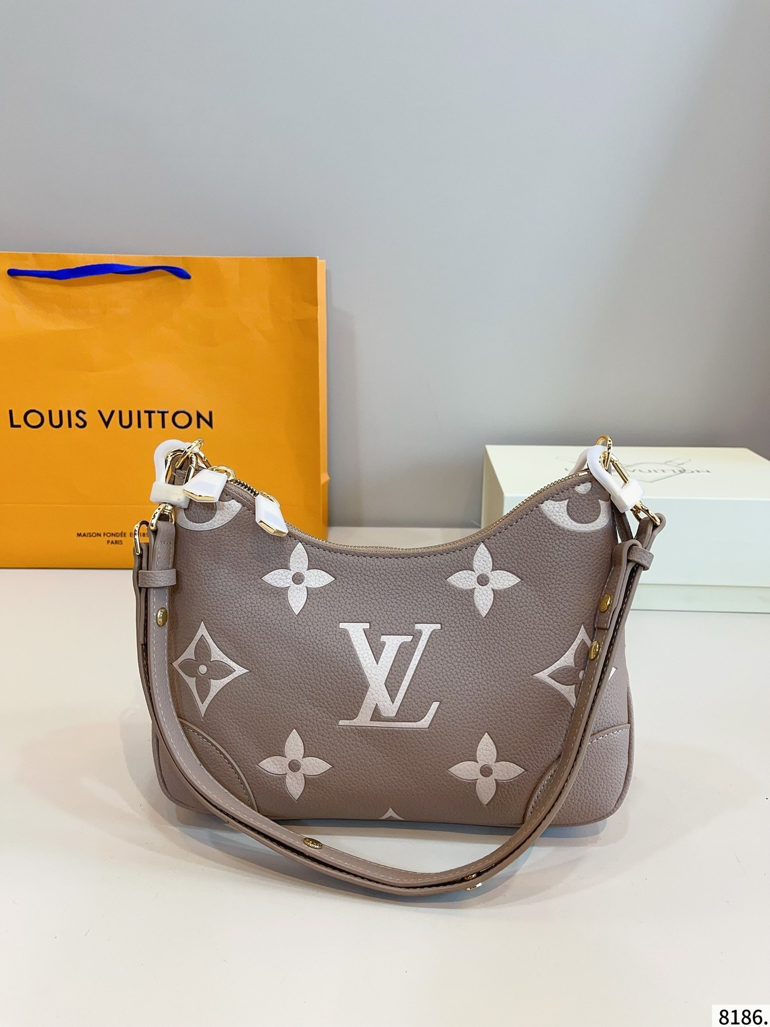 大人気定番商品★LOUIS VUITTON ルイヴィトン Boulogne ショルダーバッグ