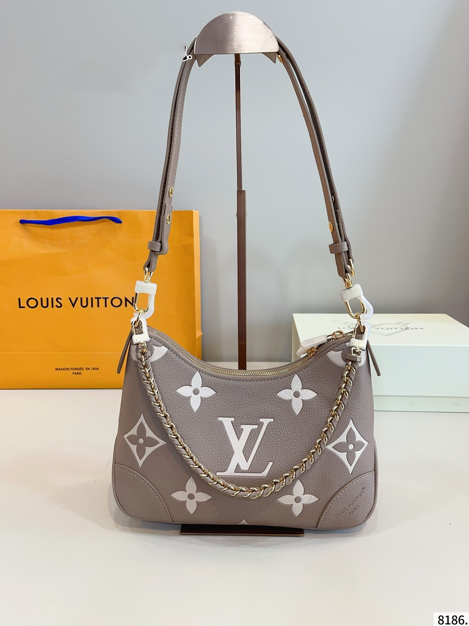 大人気定番商品★LOUIS VUITTON ルイヴィトン Boulogne ショルダーバッグ
