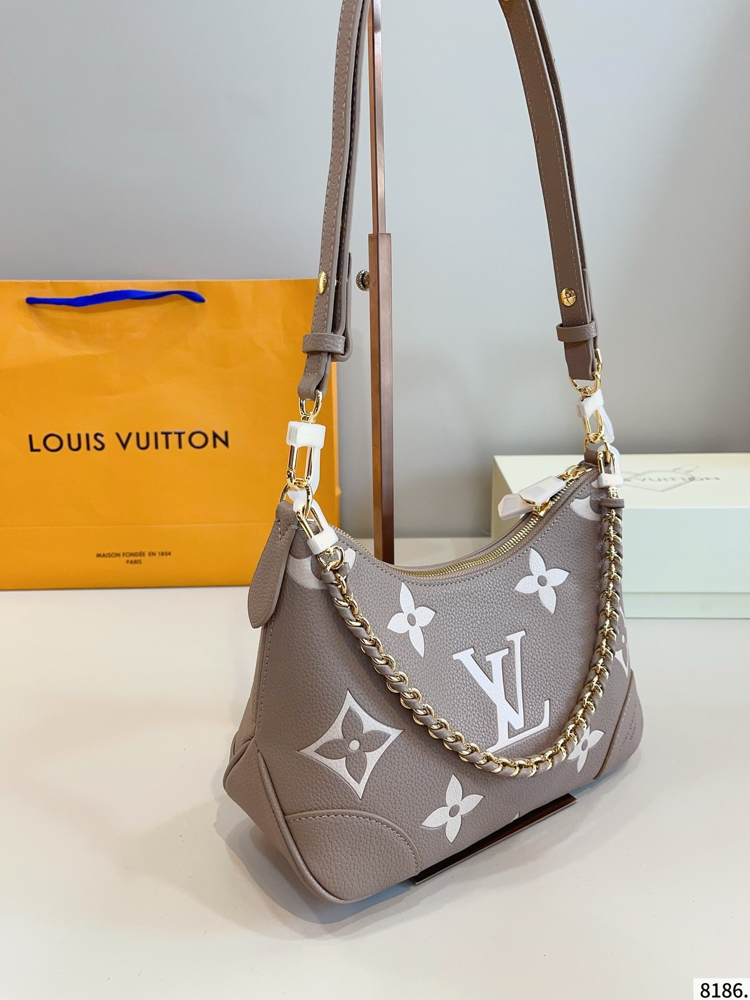 大人気定番商品★LOUIS VUITTON ルイヴィトン Boulogne ショルダーバッグ