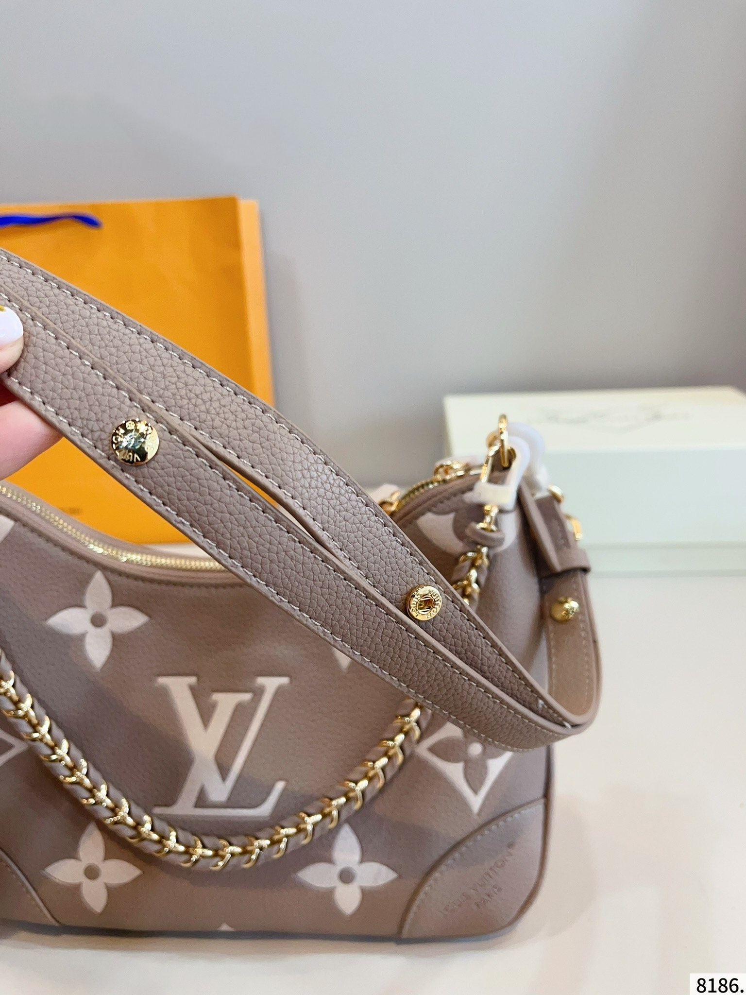 大人気定番商品★LOUIS VUITTON ルイヴィトン Boulogne ショルダーバッグ