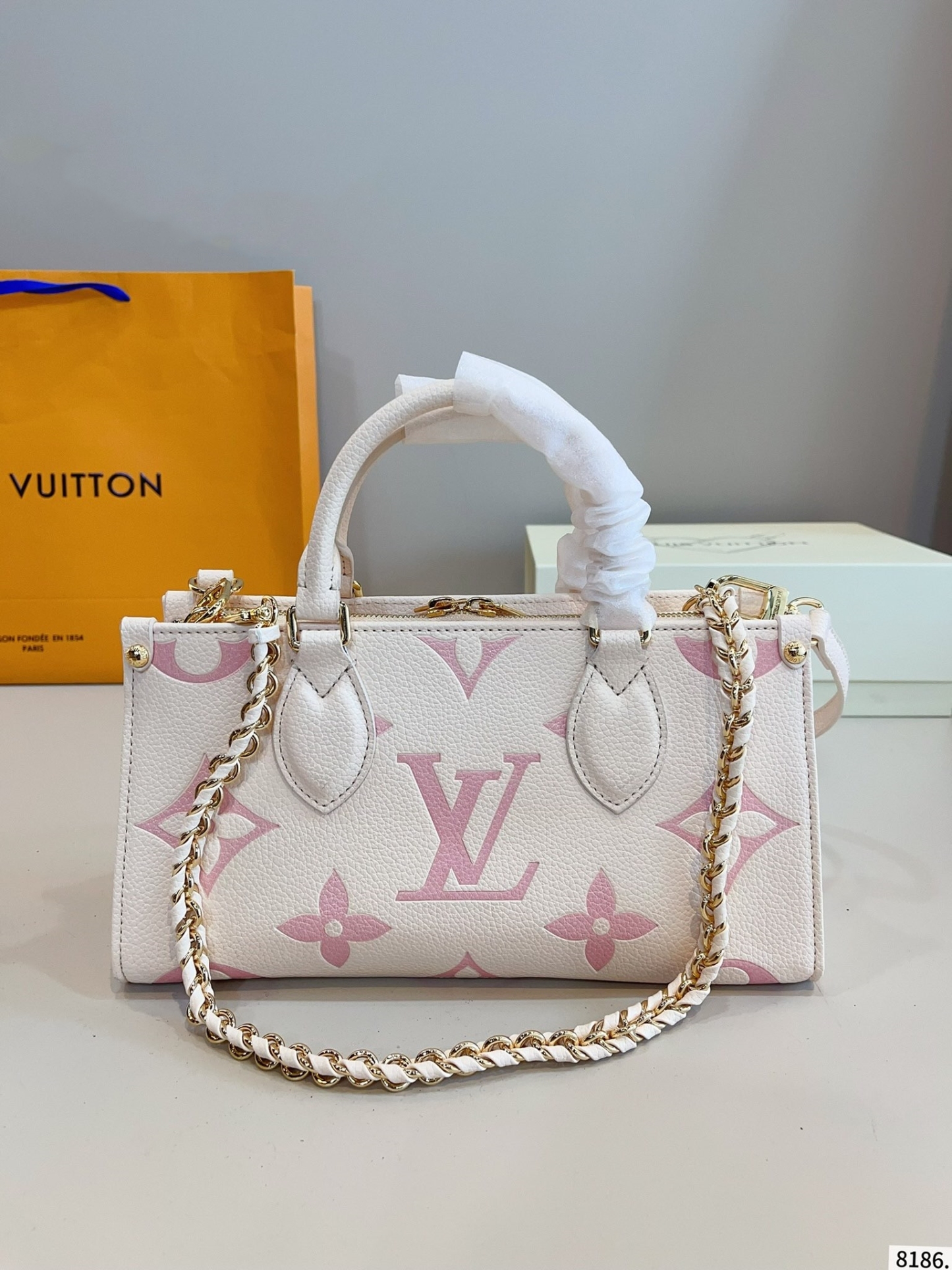 LOUIS VUITTON ルイヴィトン ★大人気 ONTHEGO ショルダーバッグ