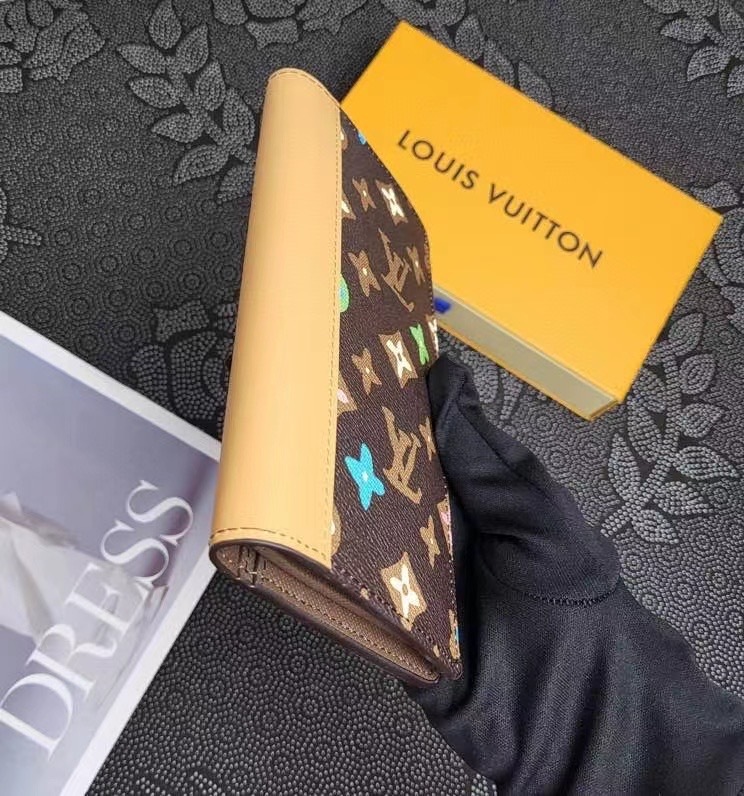 LOUIS VUITTON（ルイヴィトン）Brazza 財布 M83335