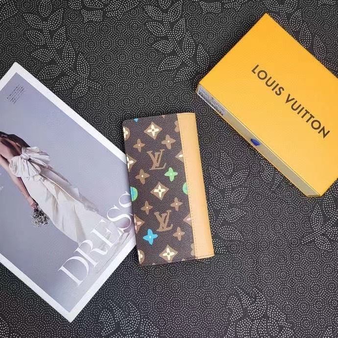 LOUIS VUITTON（ルイヴィトン）Brazza 財布 M83335