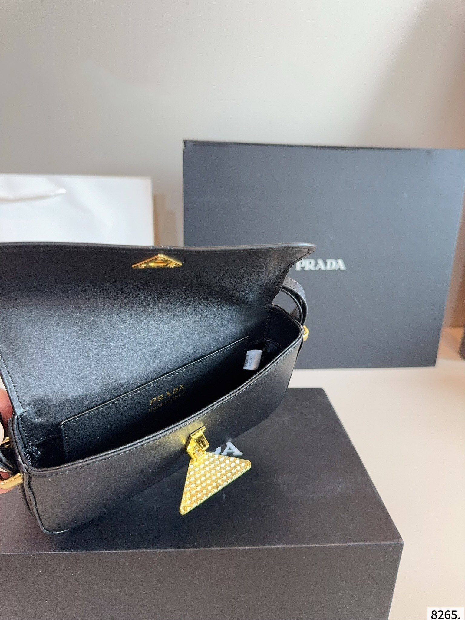 【PRADA公式旗艦店】プラダ SPORTSEXY ショルダーバッグ★大人気定番商品