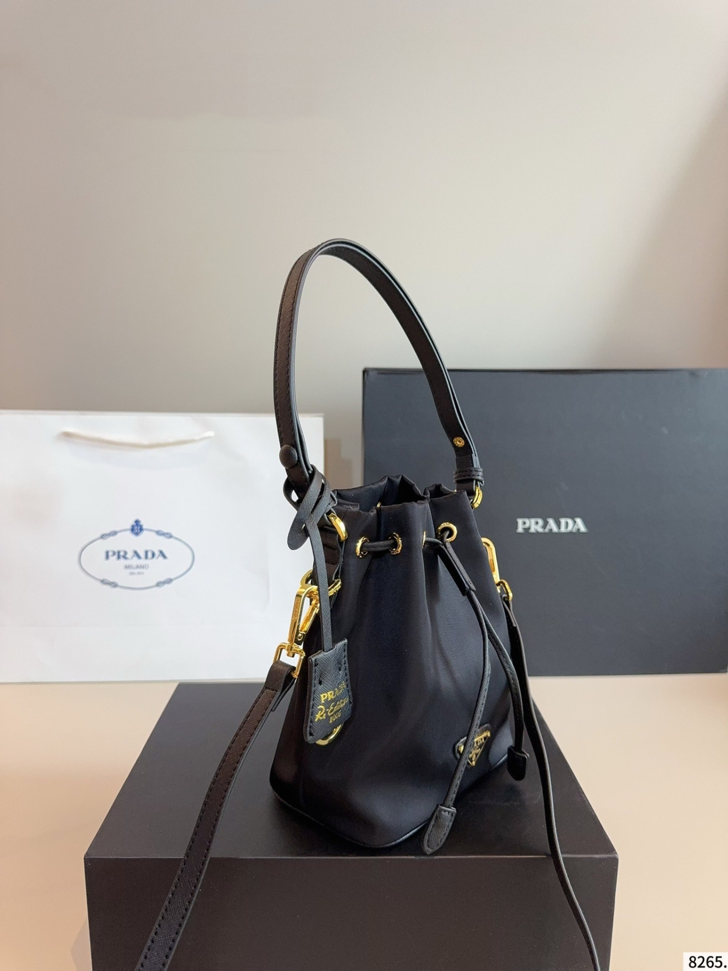 大人気定番商品★PRADA プラダ バケットバッグ ショルダーバッグ