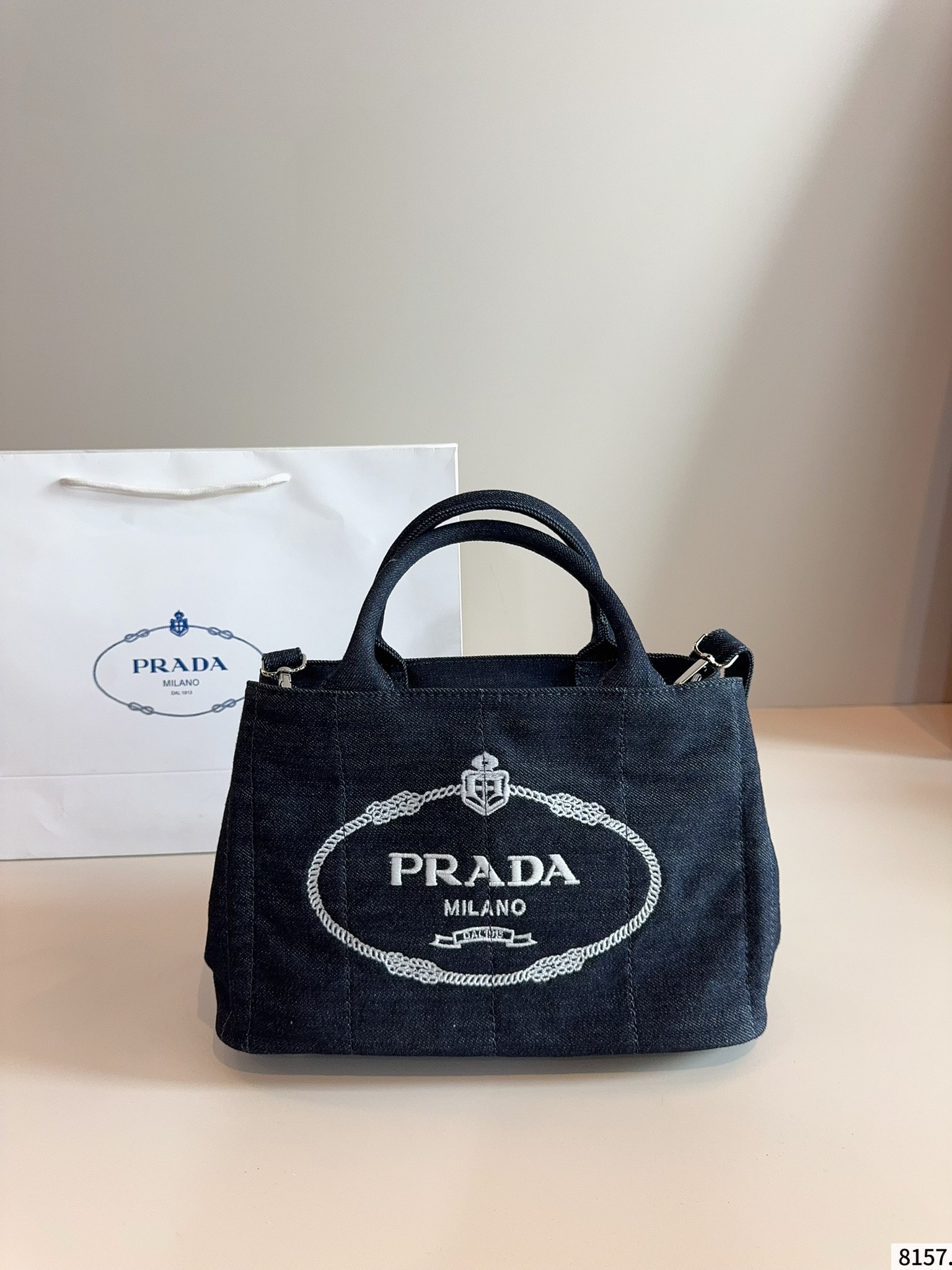 【PRADA公式旗艦店】プラダ ★大人気 ズックのハンドバッグ