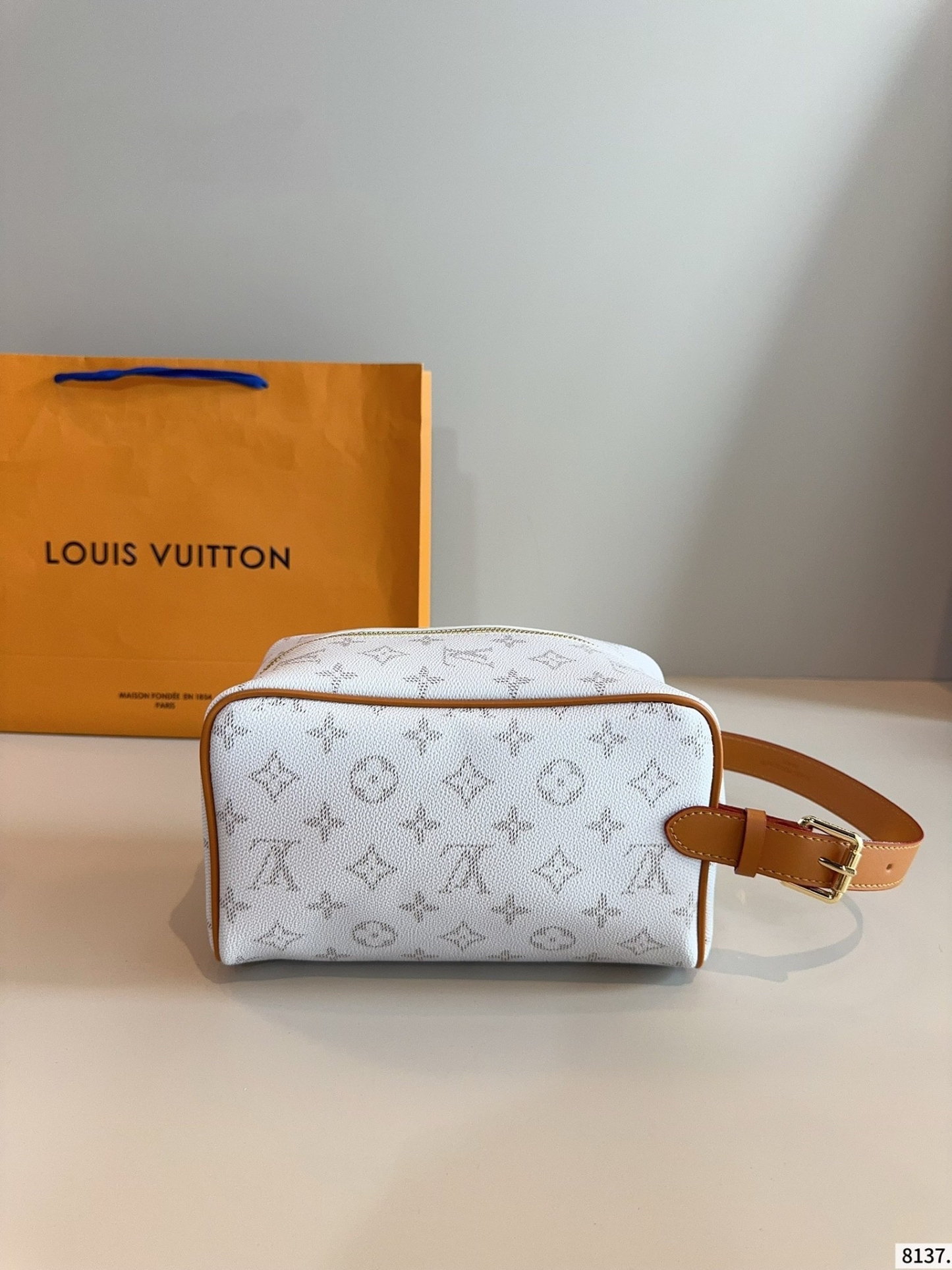 LOUIS VUITTON ルイヴィトン CHRISTOPHER 新型トイレタリーバッグ