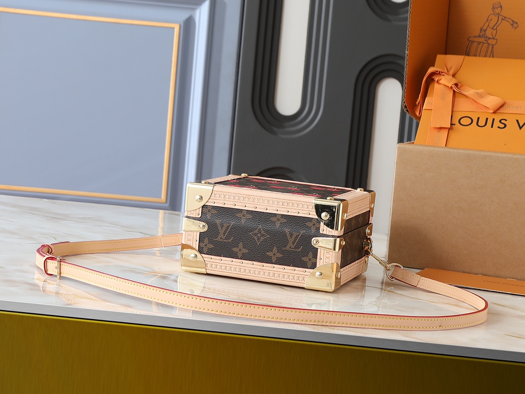 LOUIS VUITTON（ルイヴィトン）Mini Square Trunkバッグ M14040 M13127