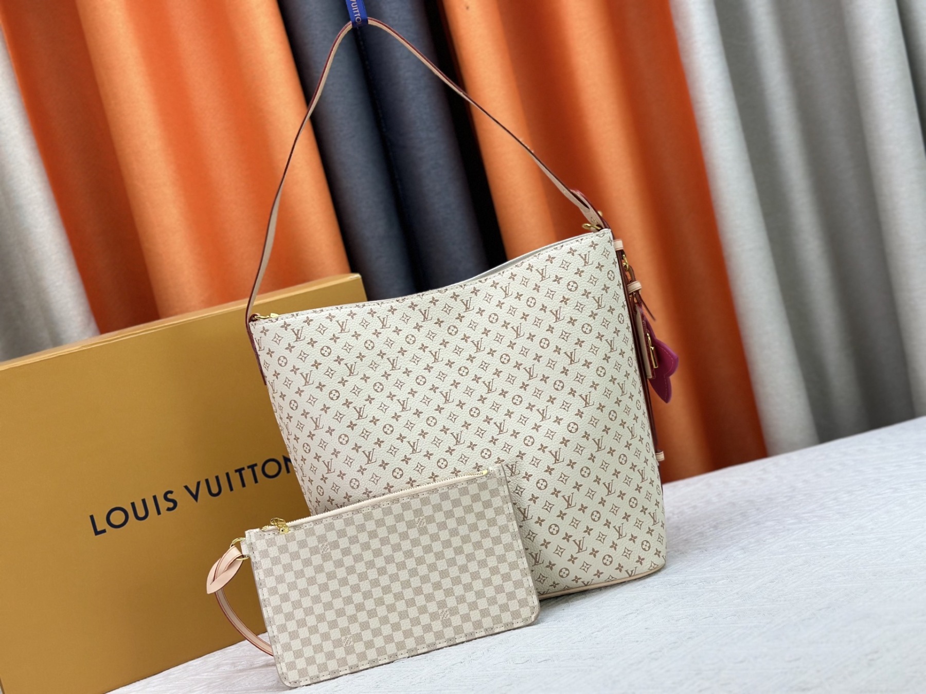 LOUIS VUITTON（ルイヴィトン）ALL IN BB ハンドバッグ M15130