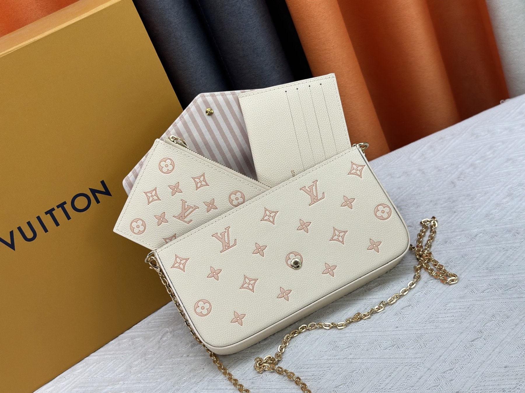 LOUIS VUITTON（ルイヴィトン）Pochette Félicie チェーンバッグ M14968