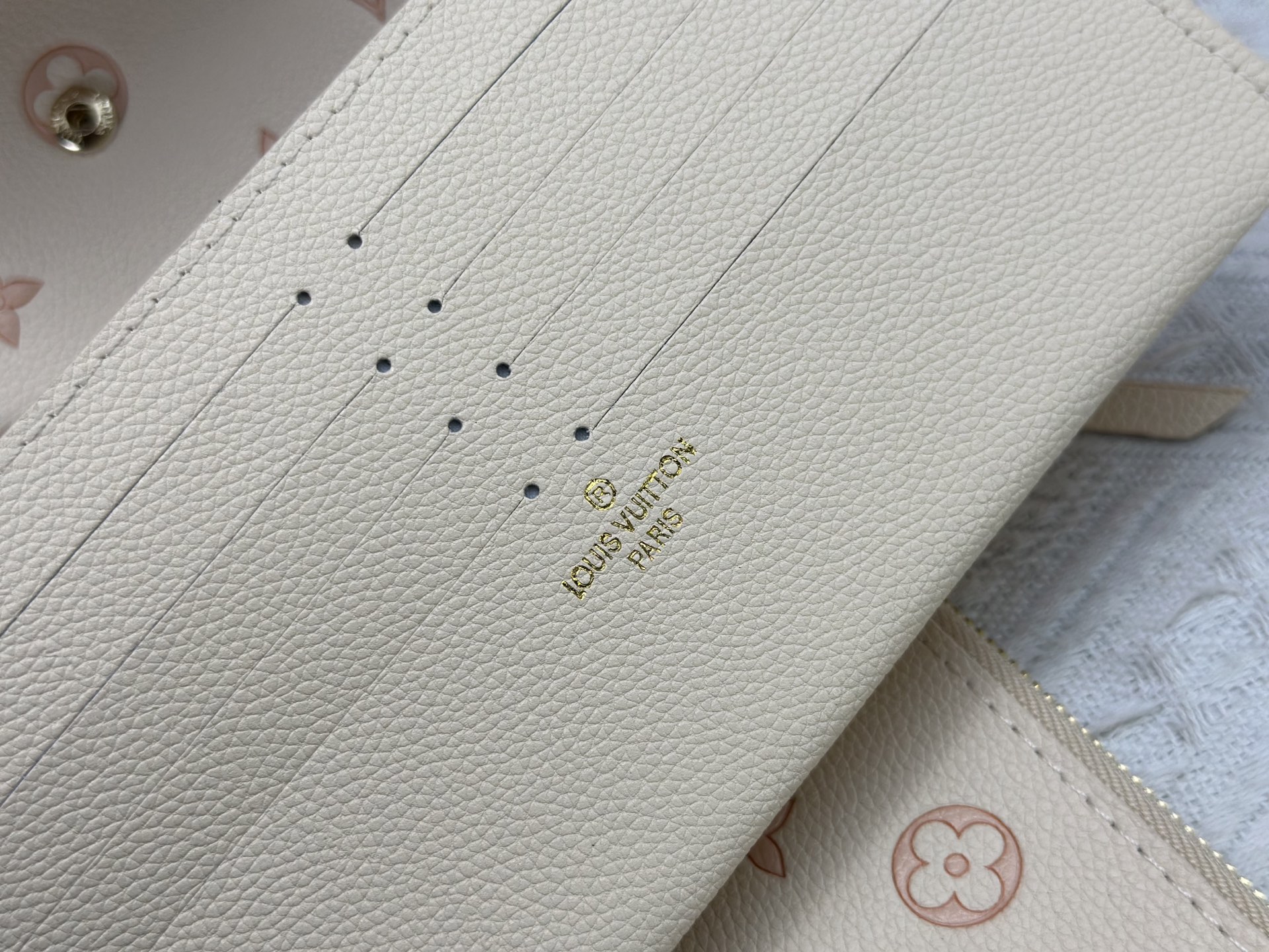 LOUIS VUITTON（ルイヴィトン）Pochette Félicie チェーンバッグ M14968