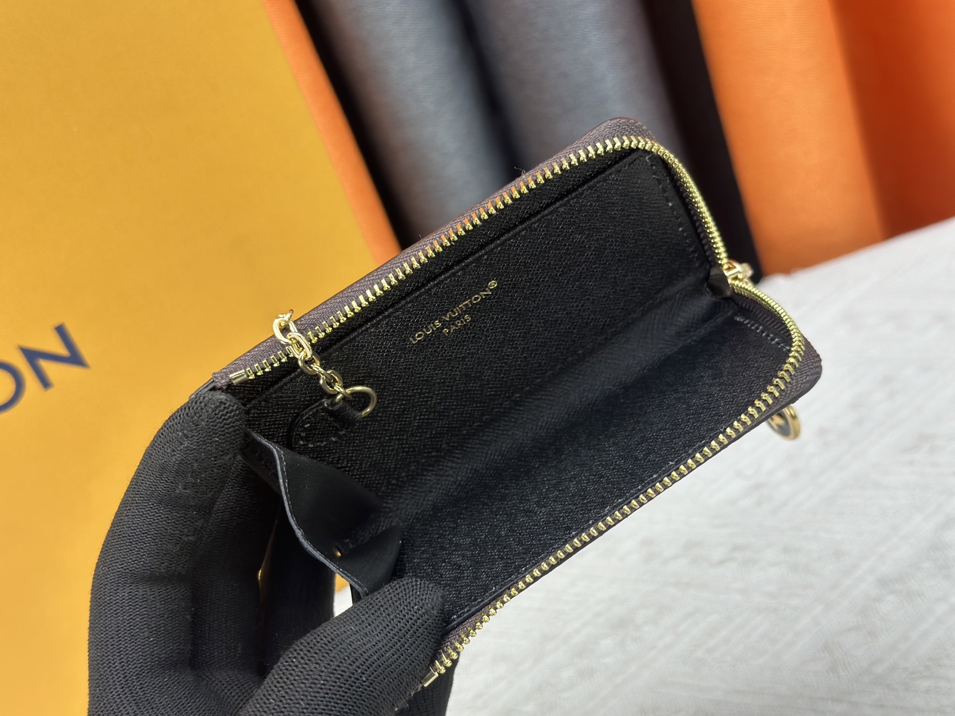 LOUIS VUITTON（ルイヴィトン）Noa 財布 M14529