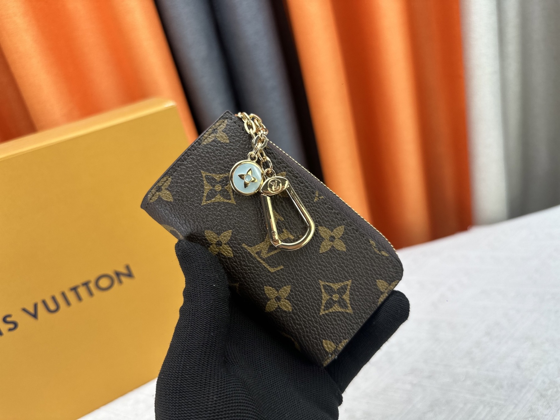 LOUIS VUITTON（ルイヴィトン）Noa 財布 M14529