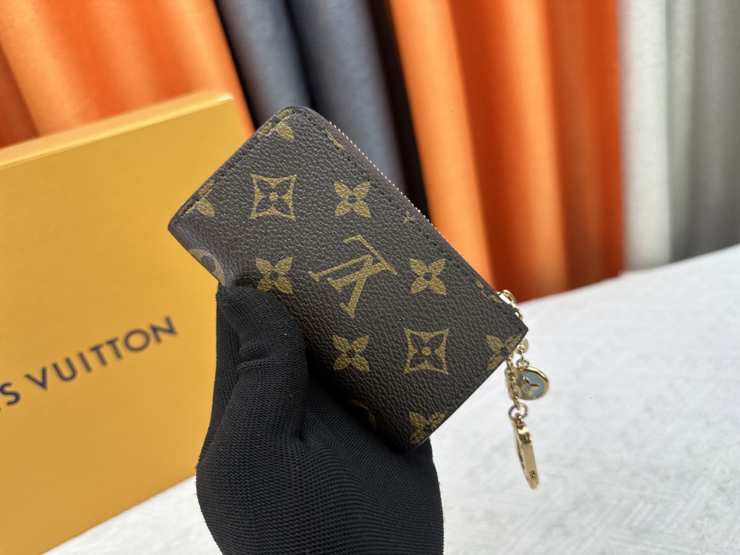 LOUIS VUITTON（ルイヴィトン）Noa 財布 M14529