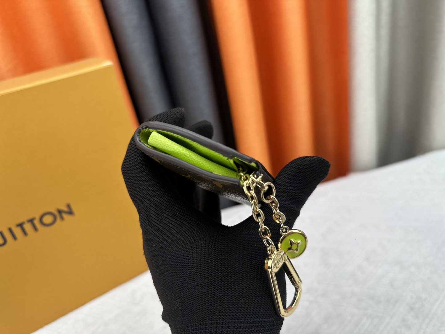 LOUIS VUITTON（ルイヴィトン）Noa 財布 M14529