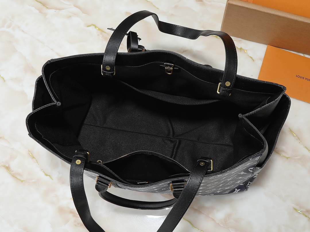 LOUIS VUITTON（ルイヴィトン）Sac Plat ハンドバッグ M46451 M46812