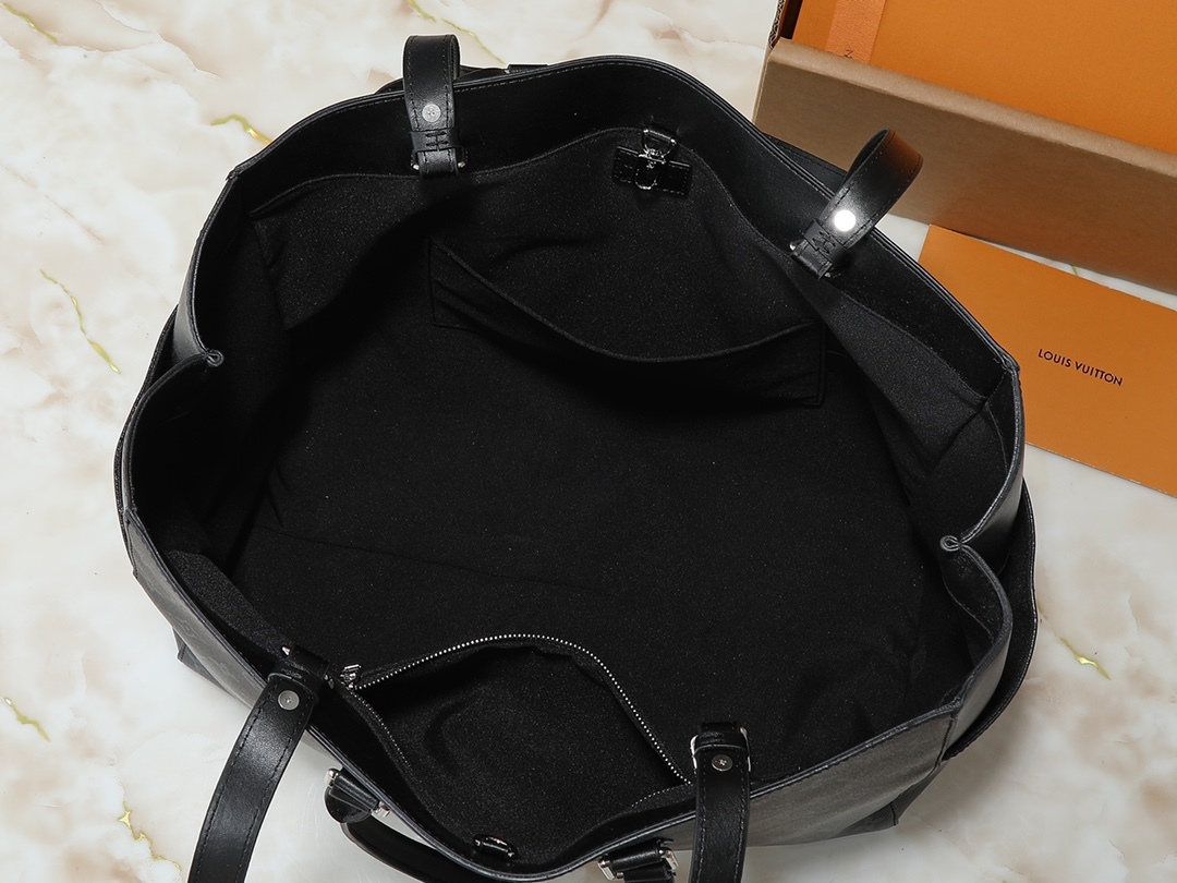 LOUIS VUITTON（ルイヴィトン）Sac Plat ハンドバッグ M46451 M46812