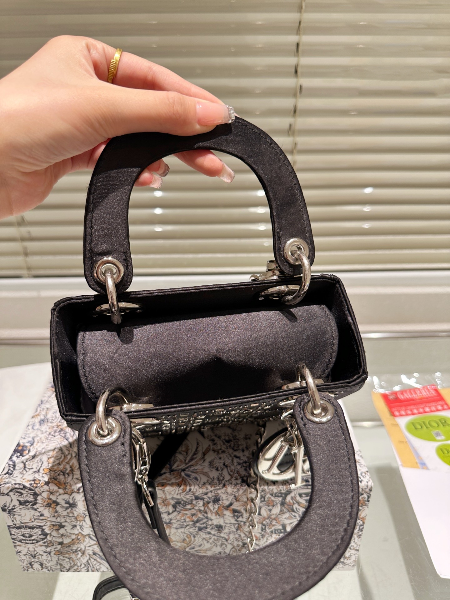 【DIOR公式旗艦店】ディオール Lady ハンドバッグ ショルダーバッグ