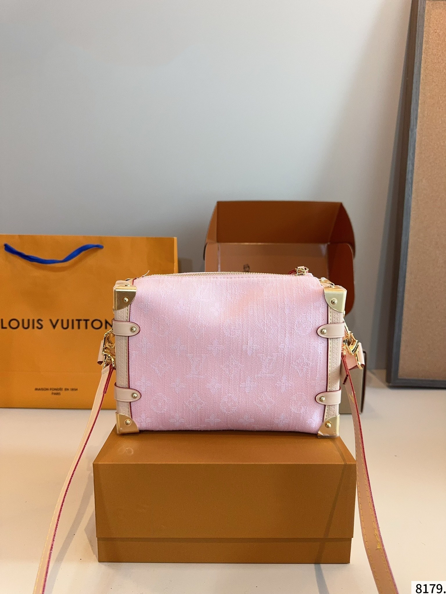 【LOUIS VUITTON旗艦店】ルイヴィトン TRUNK デニングソフトケース