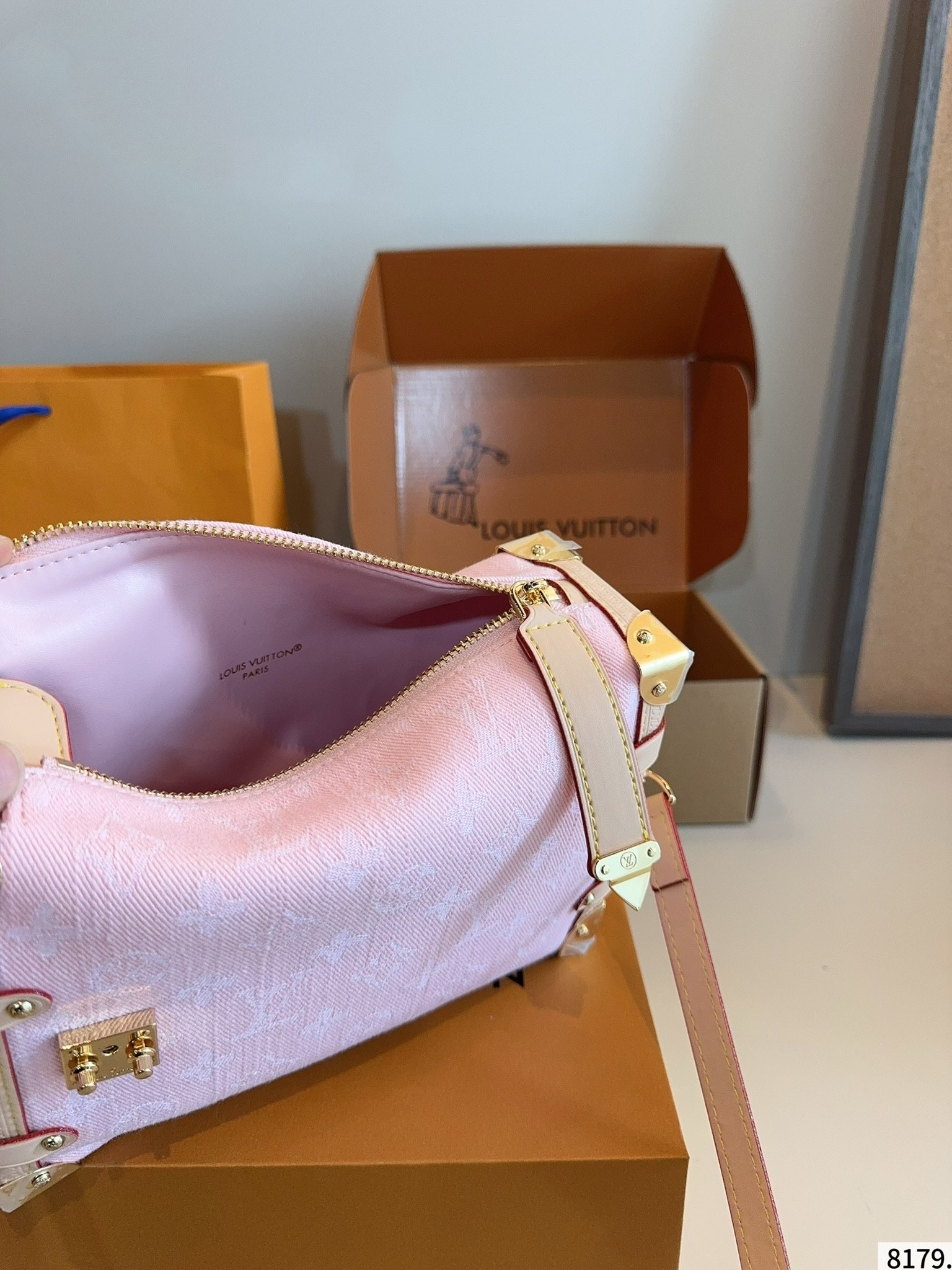 【LOUIS VUITTON旗艦店】ルイヴィトン TRUNK デニングソフトケース