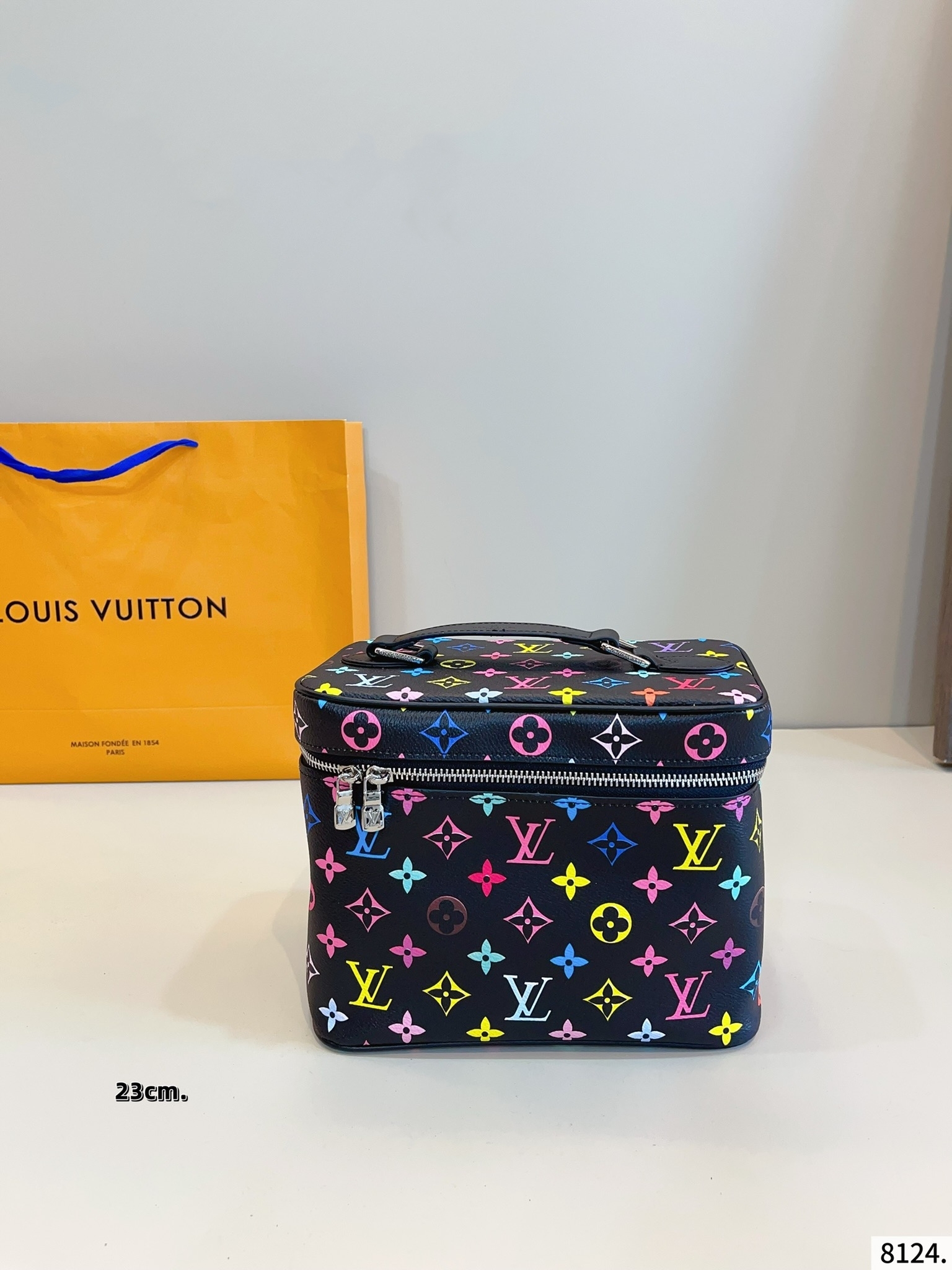 LOUIS VUITTON ルイヴィトン NICE NANO トイレタリーバッグ