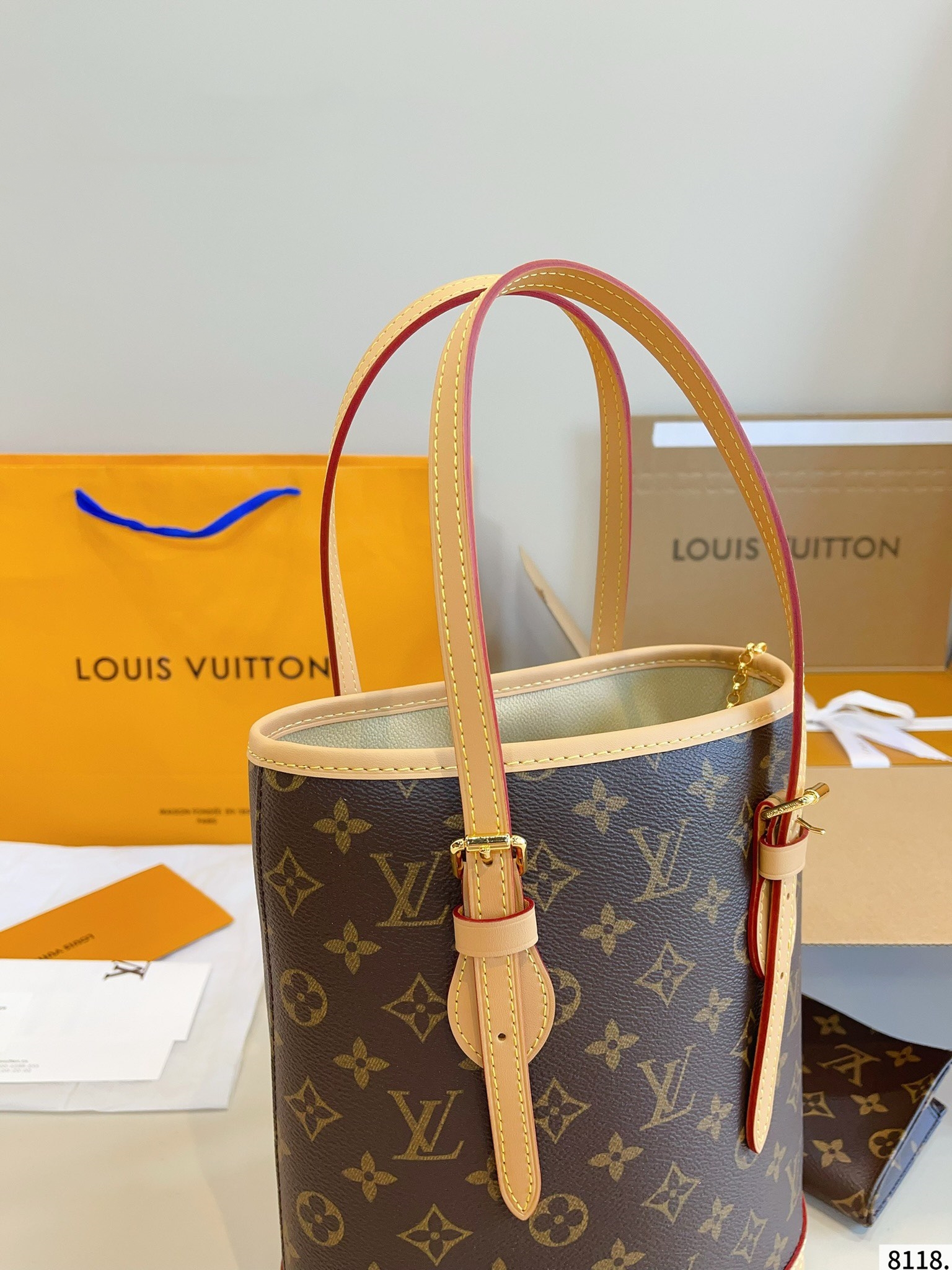大人気定番商品★LOUIS VUITTON ルイヴィトン バケットバッグ