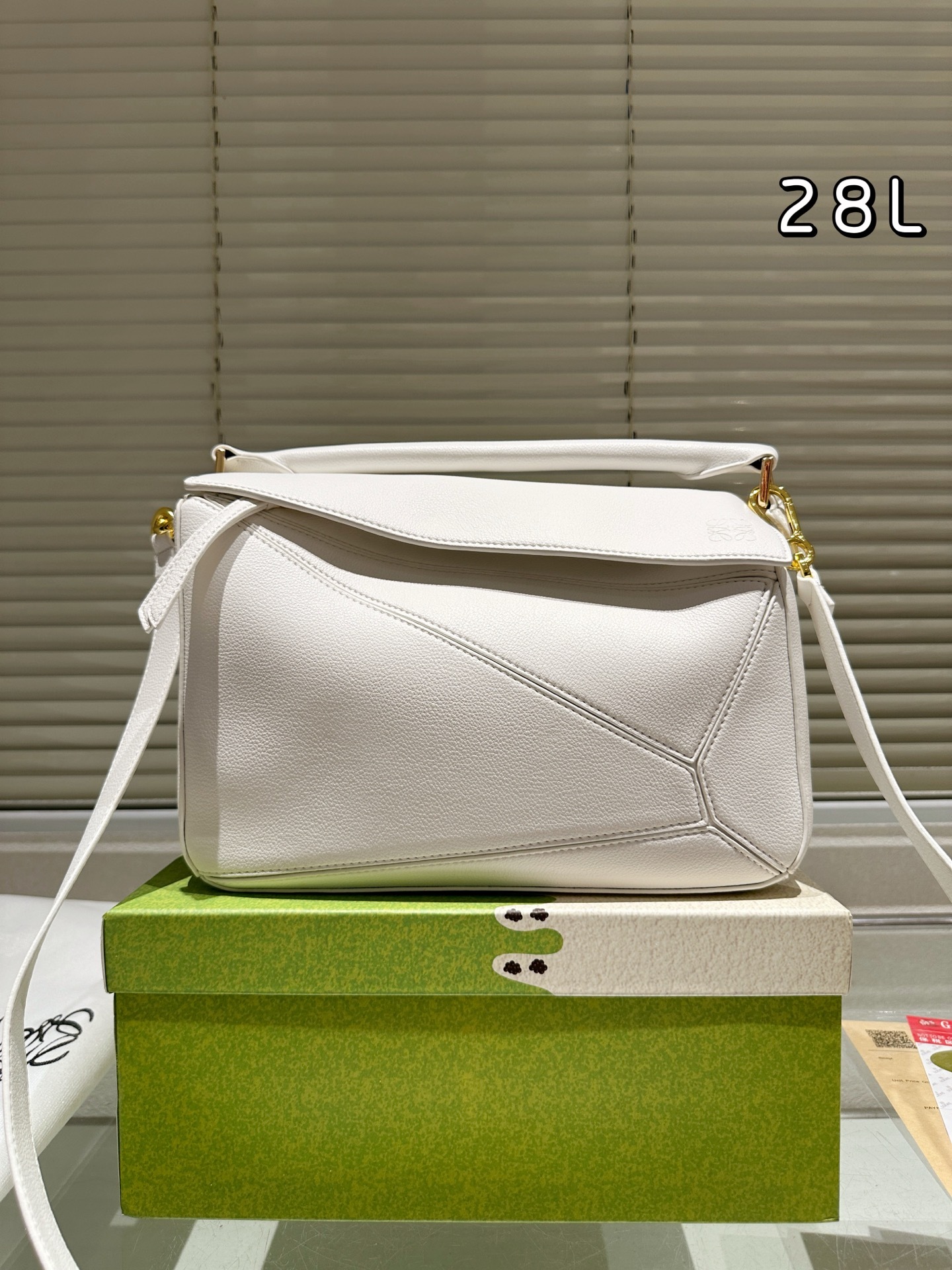 【LOEWE公式旗艦店】ロエベ クラシックショルダーバッグ