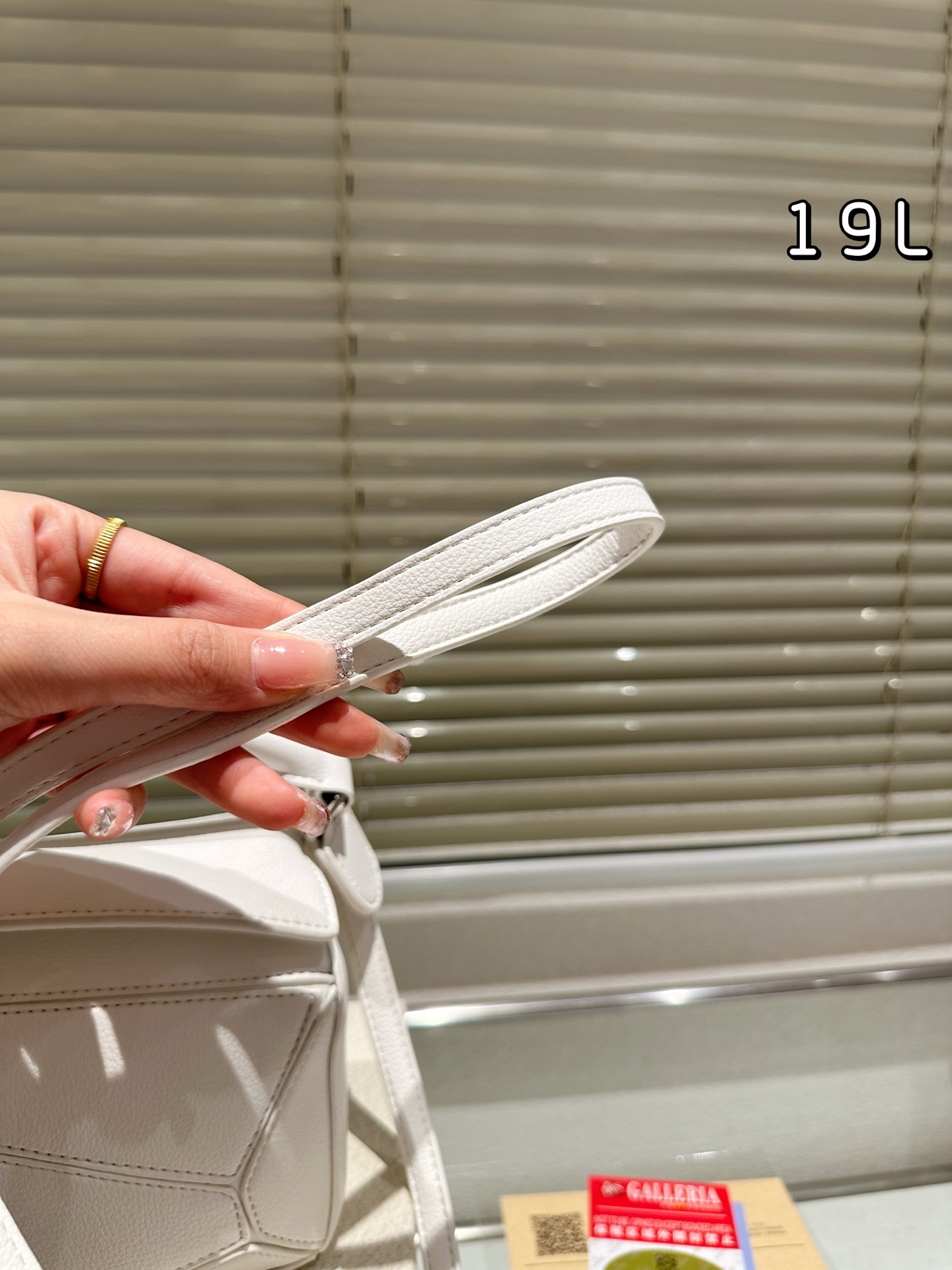 【LOEWE公式旗艦店】ロエベ クラシックショルダーバッグ