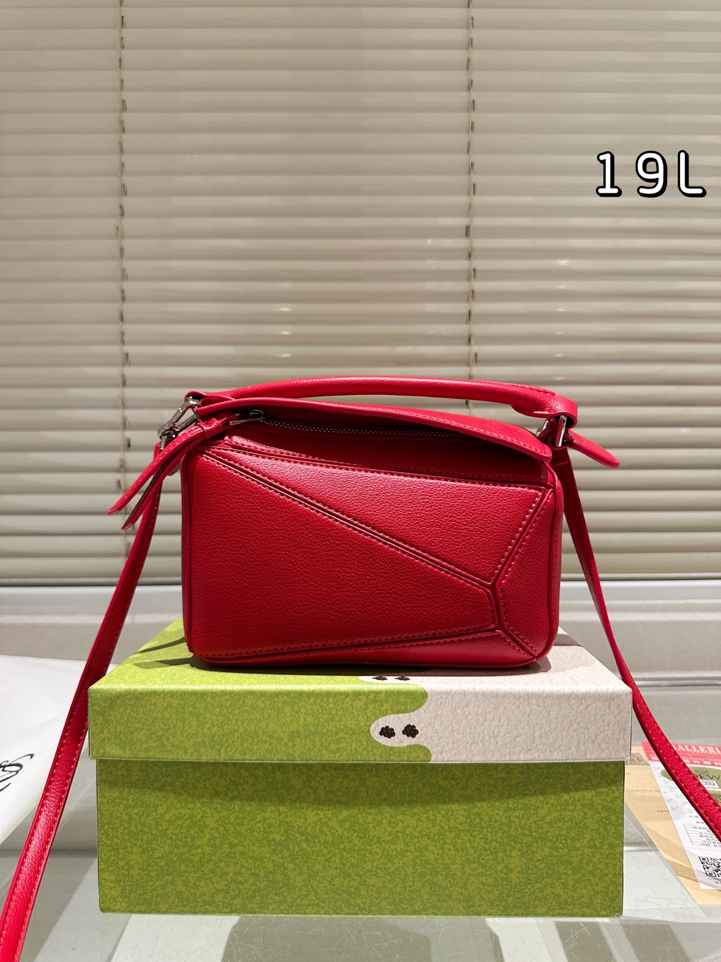 【LOEWE公式旗艦店】ロエベ クラシックショルダーバッグ